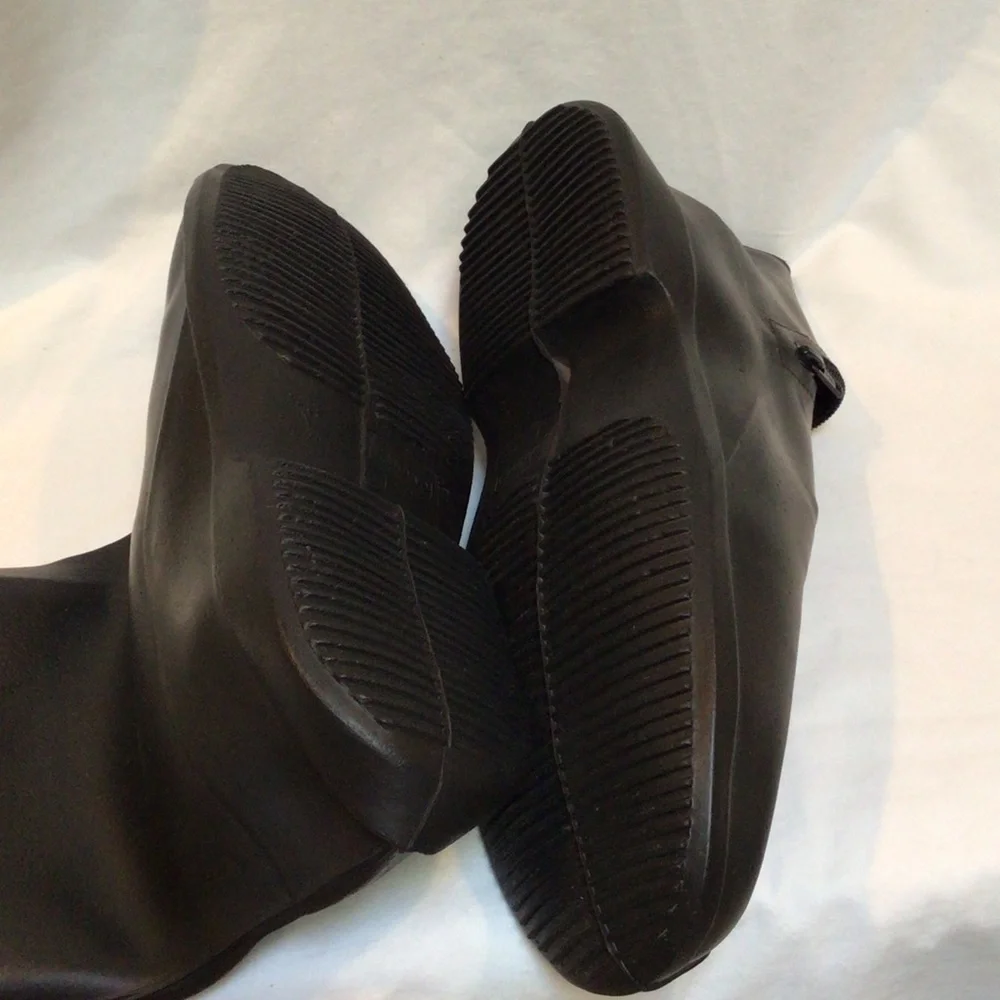 Haband Black Ankle Boot Overshoes with Side Zipper